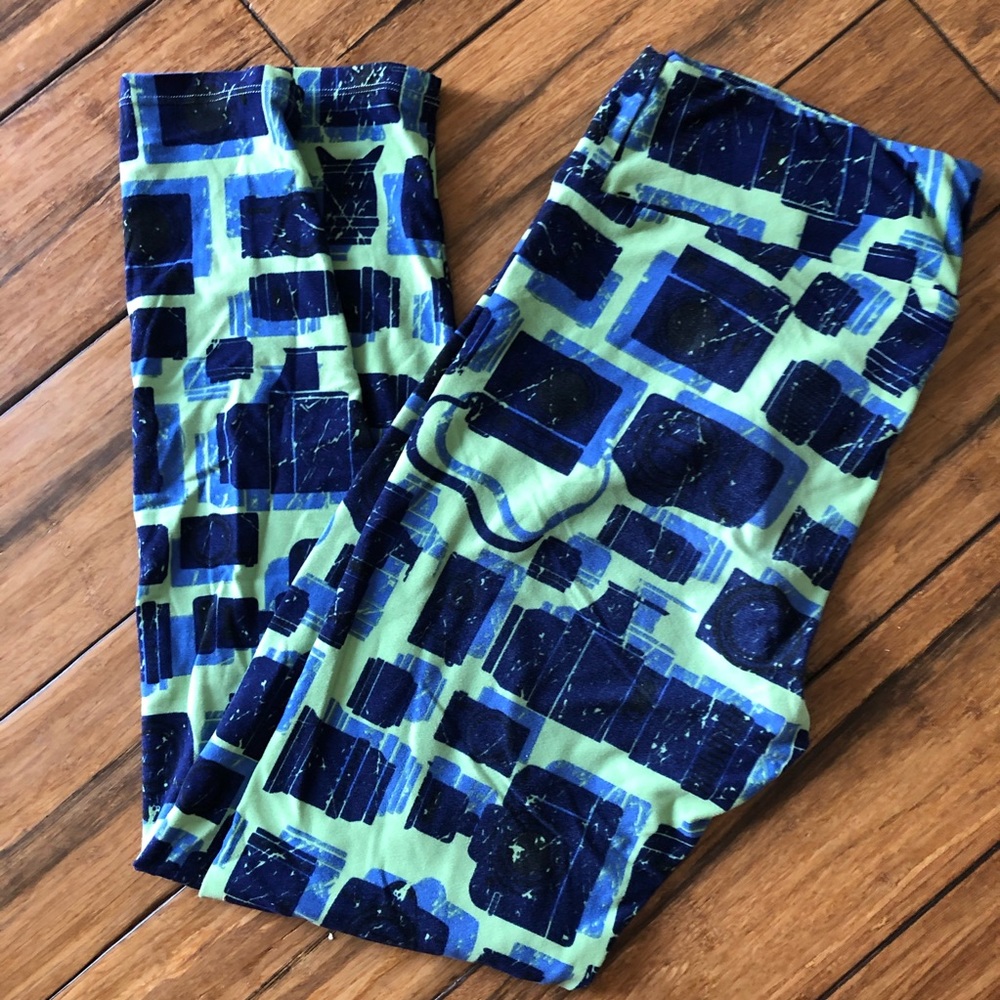 Tall and Curvy camera print Lularoe leggings TC